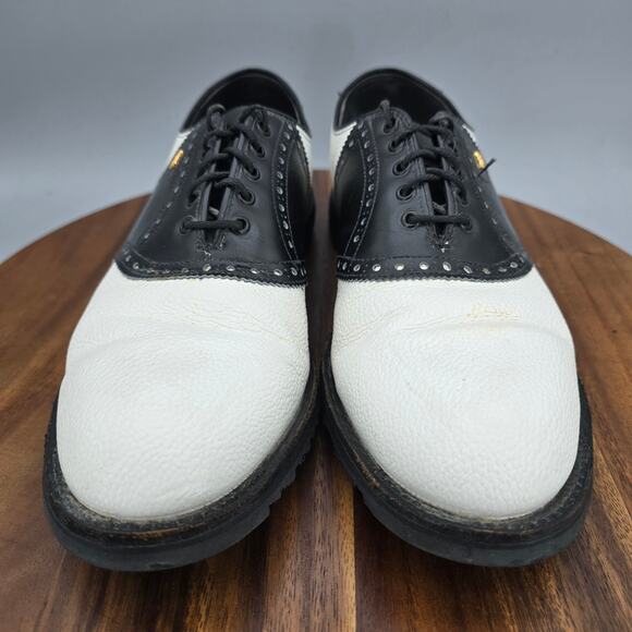 Footjoy Classics Golf Shoes Mens 9 C Black White Leather Saddle Spikeless USA main image 7